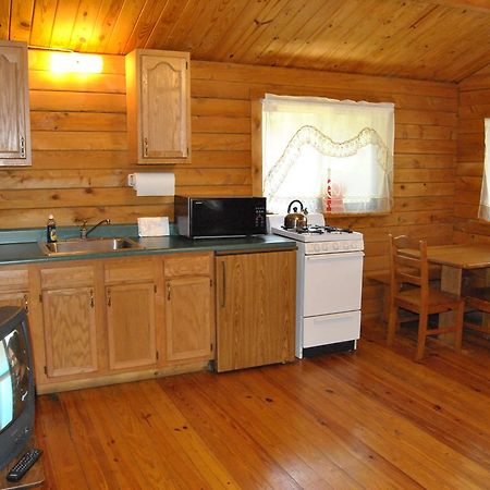 Robin Hill Camping Resort One-Bedroom Cottage 8 Lenhartsville Exteriör bild