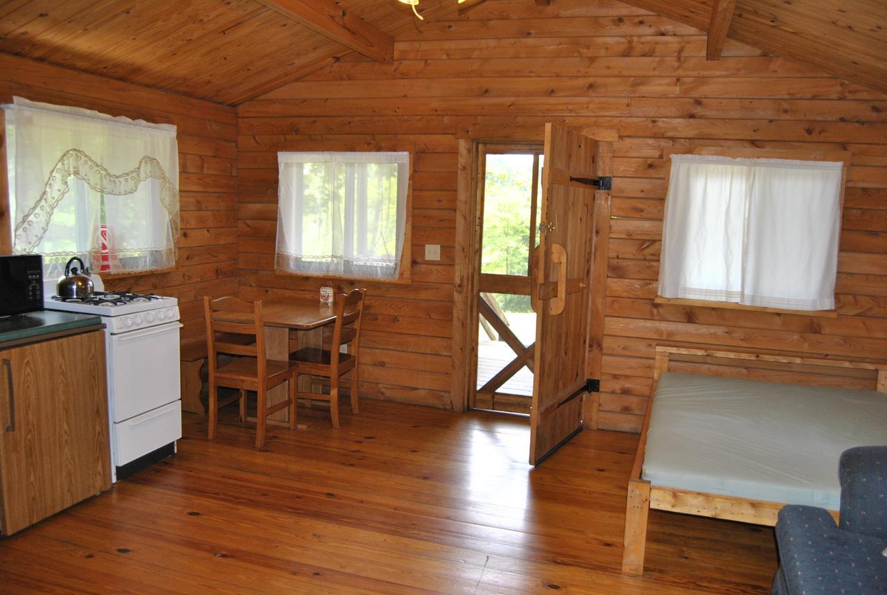 Robin Hill Camping Resort One-Bedroom Cottage 8 Lenhartsville Exteriör bild